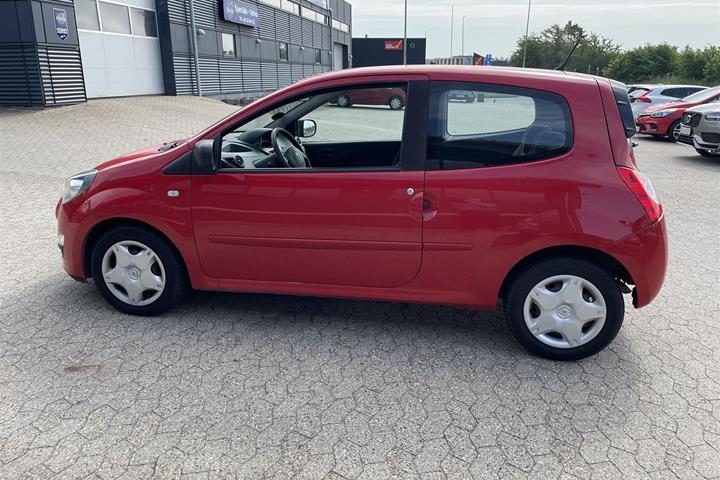 Rød Renault Twingo fra 2014