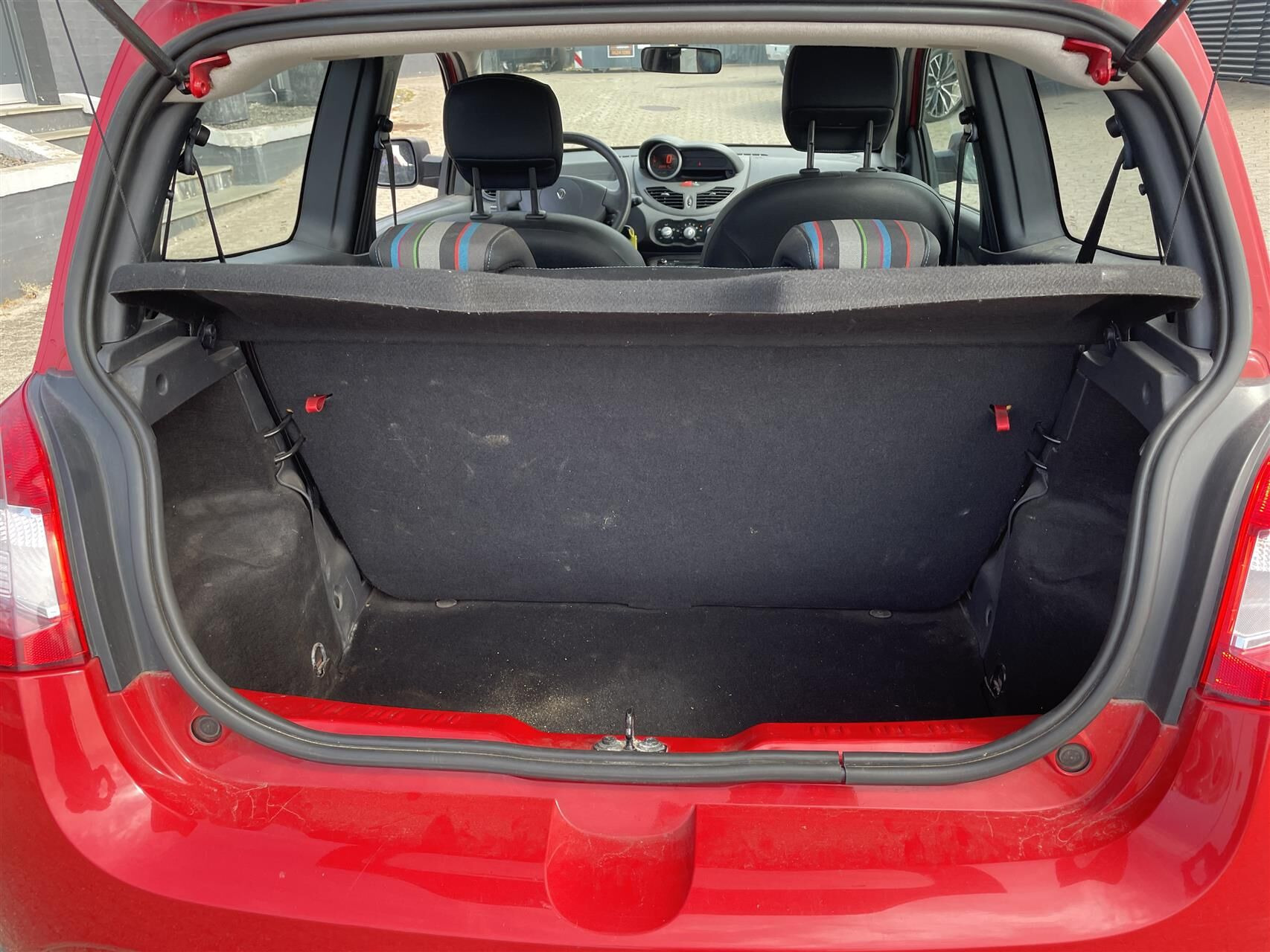 Rød Renault Twingo fra 2014