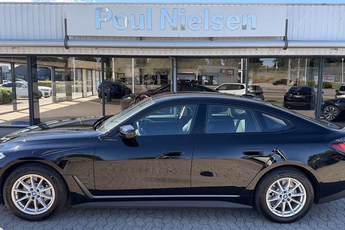 Sort BMW i4 fra 2023
