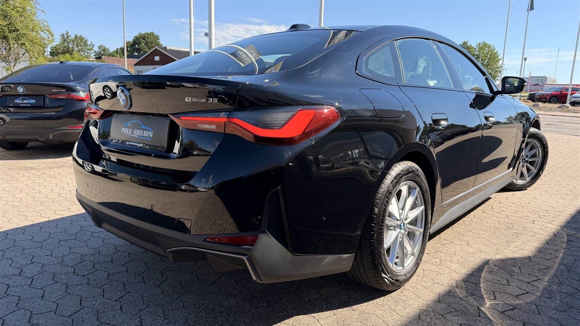 Sort BMW i4 fra 2023