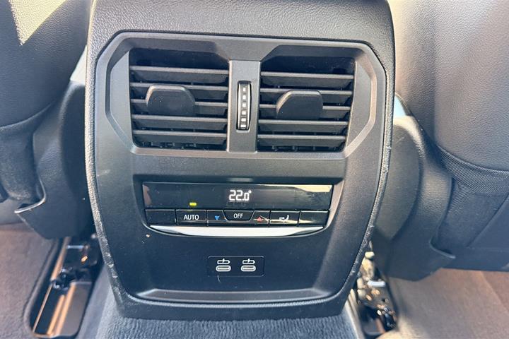 Sort BMW i4 fra 2023