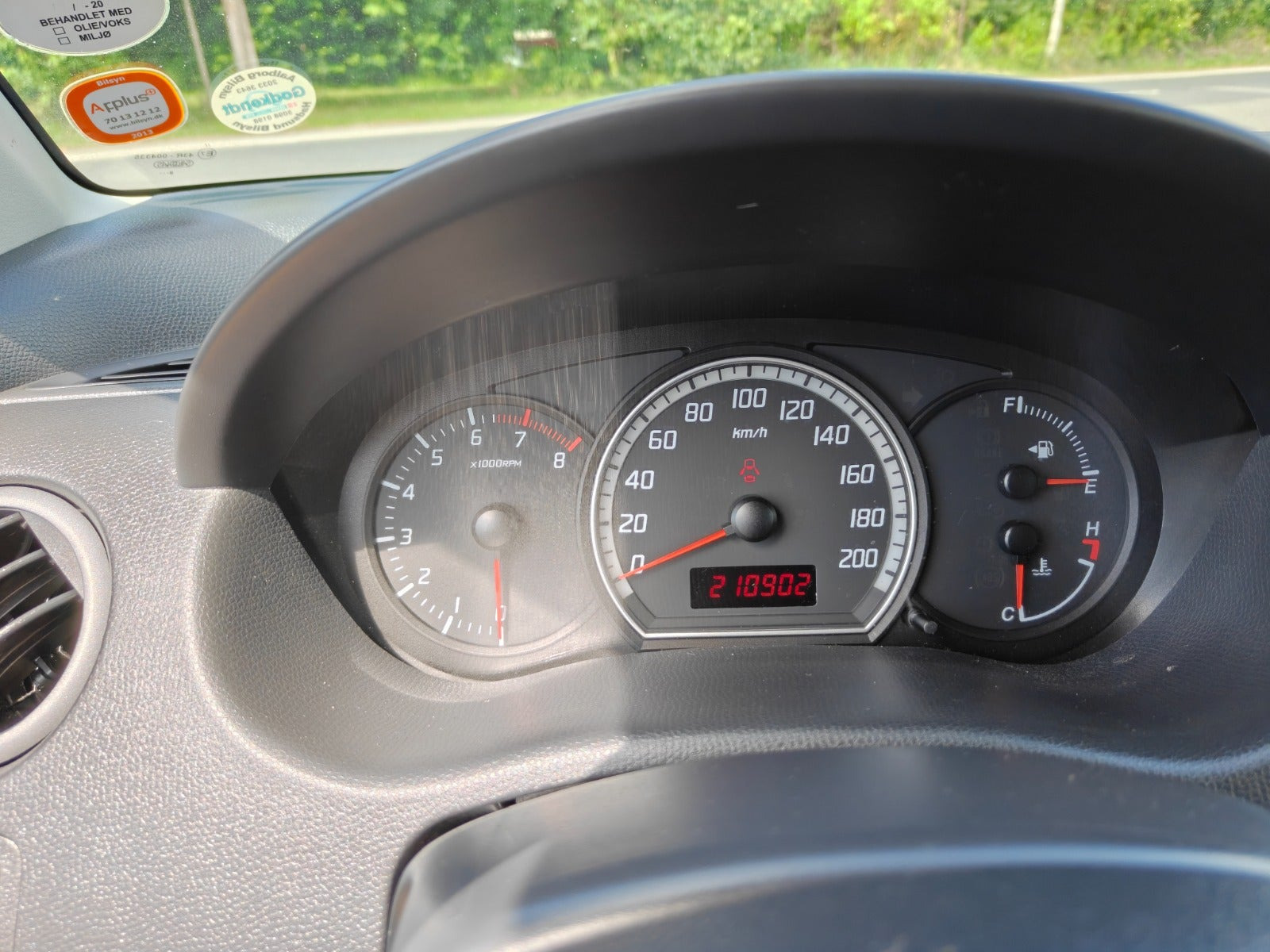 Gul Suzuki Swift fra 2009