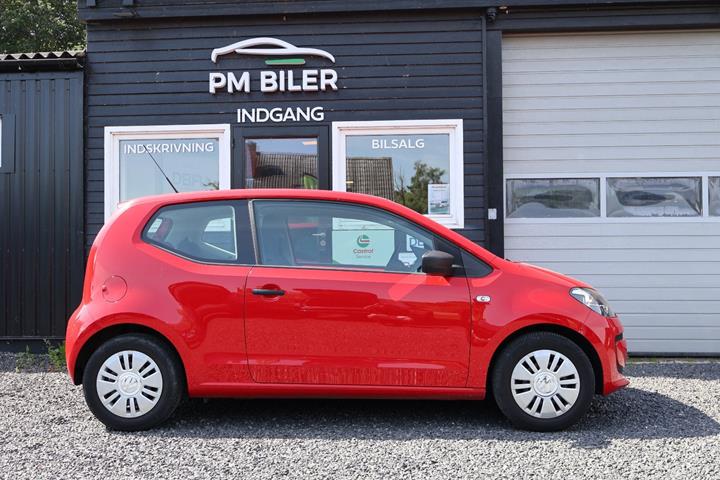 Rød VW UP! fra 2013
