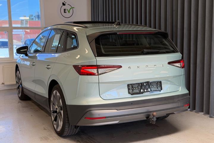 Turquoise Skoda Enyaq fra 2022