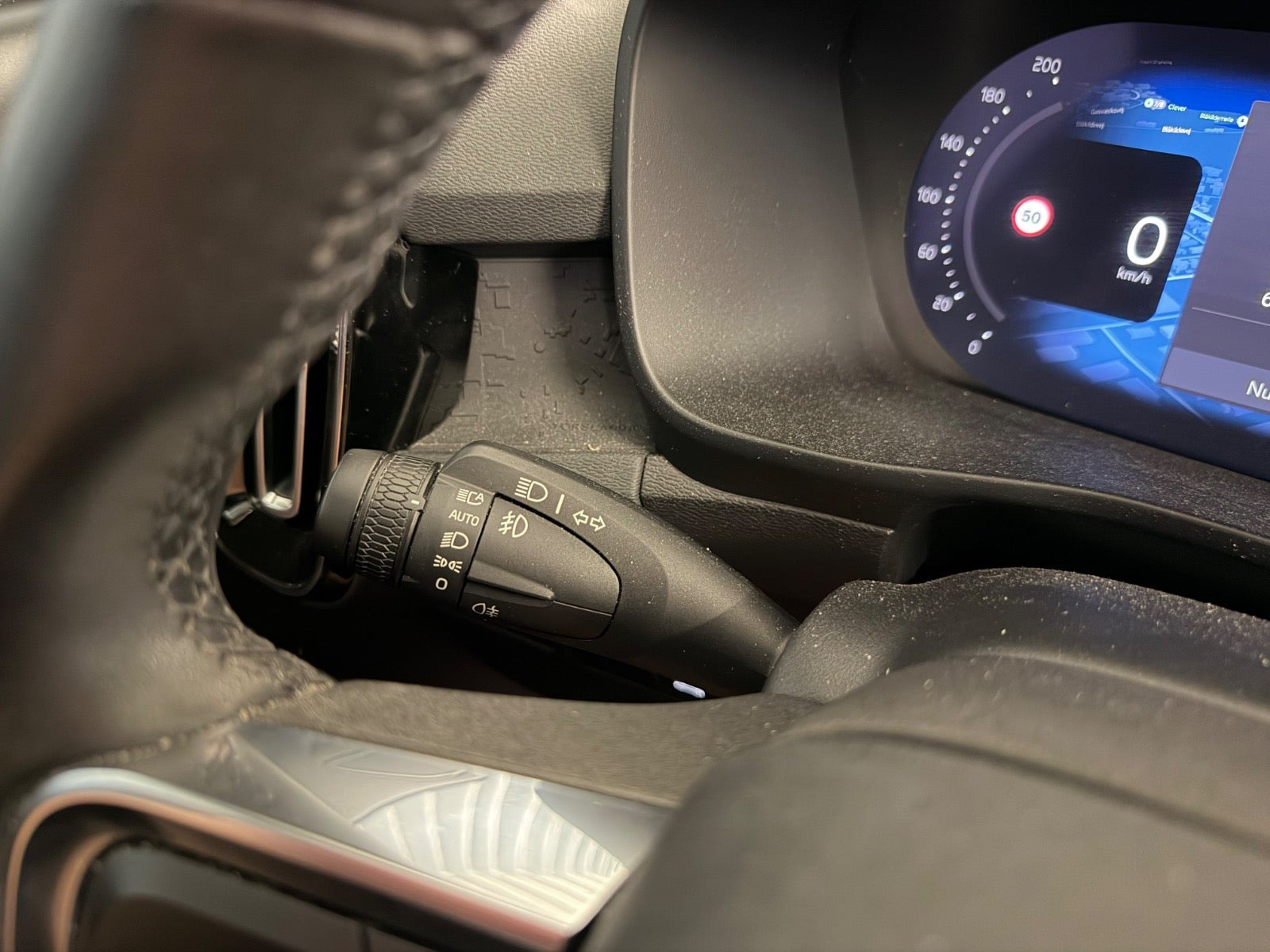 Sort Volvo C40 fra 2023