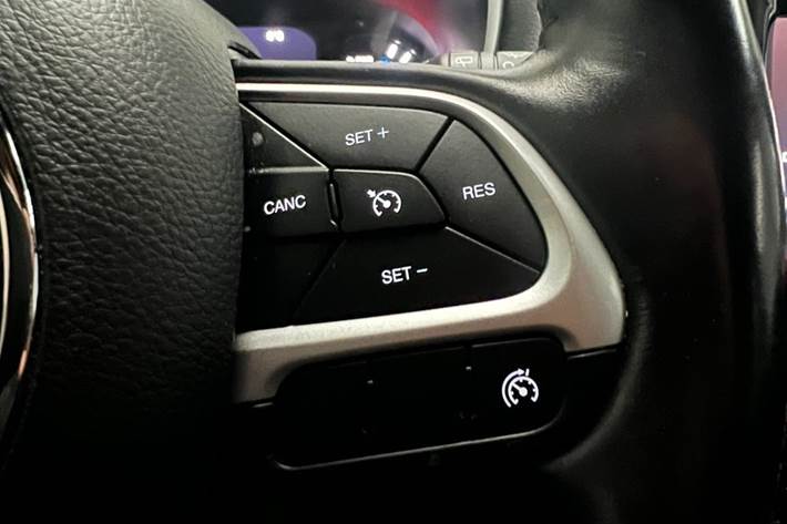 Sølv Jeep Compass fra 2021