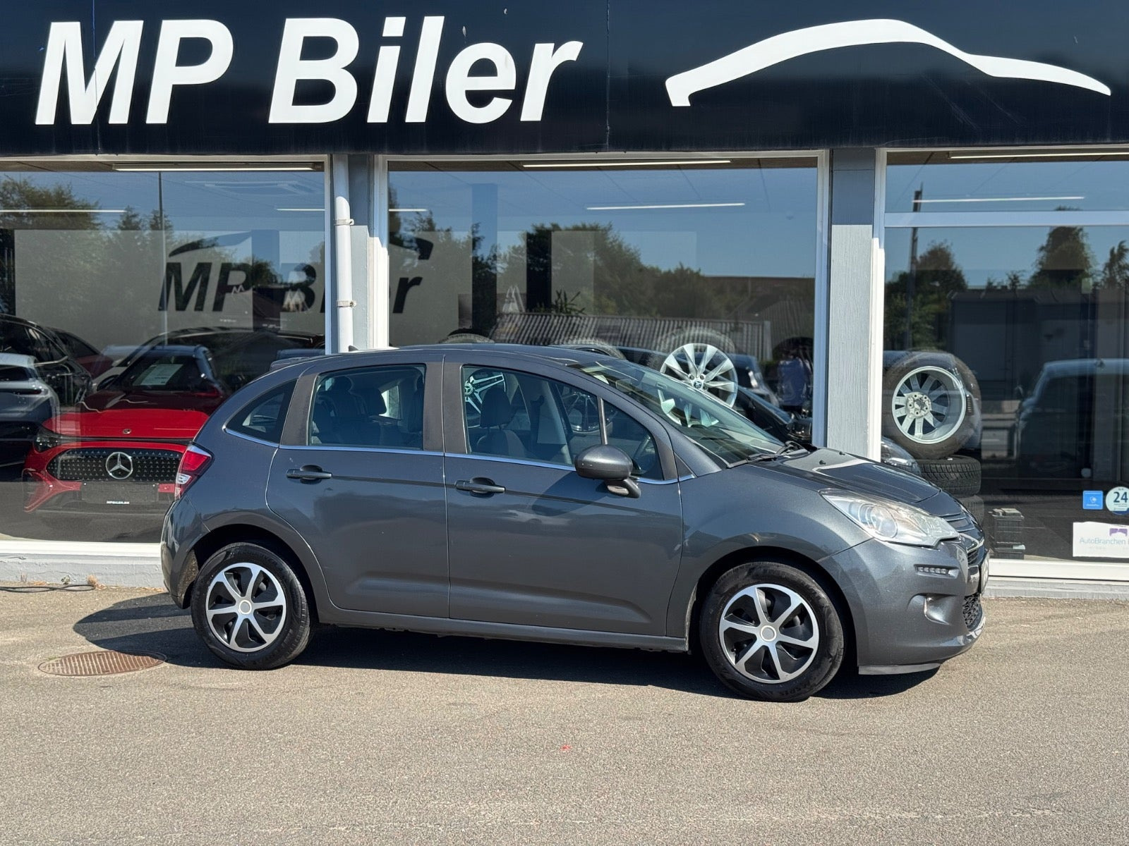 Grå Citroën C3 fra 2016