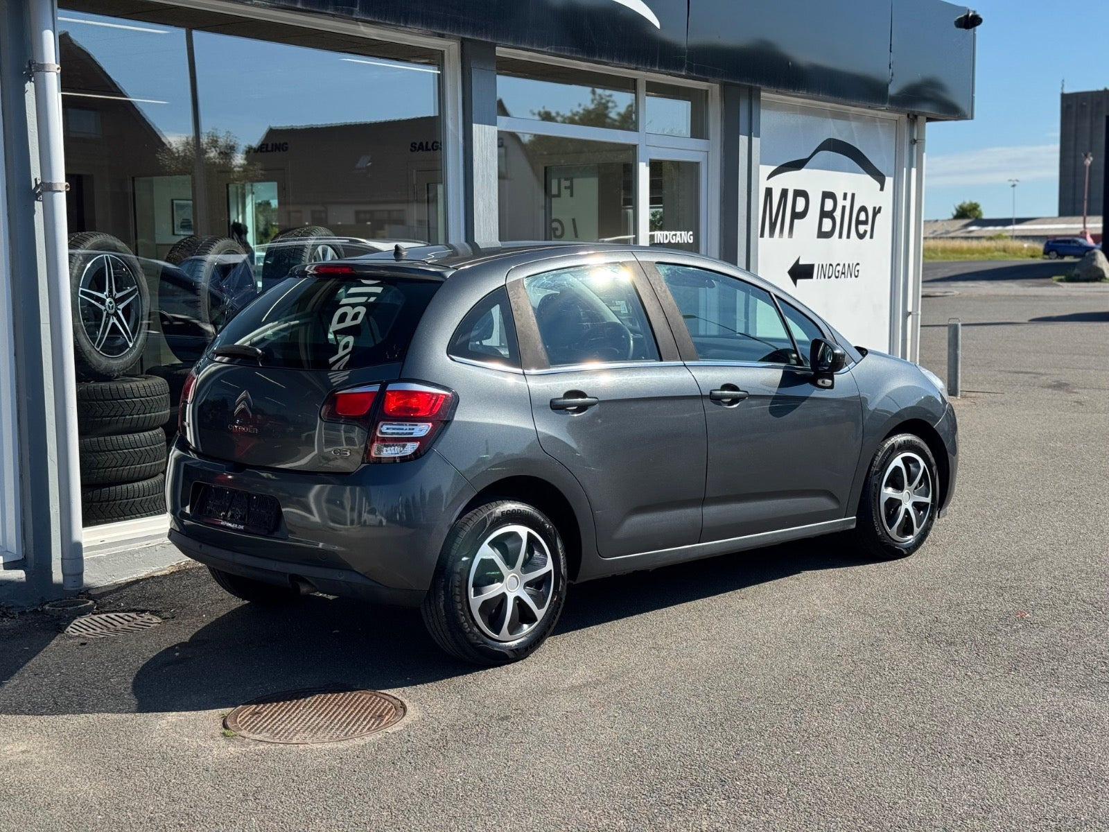 Grå Citroën C3 fra 2016