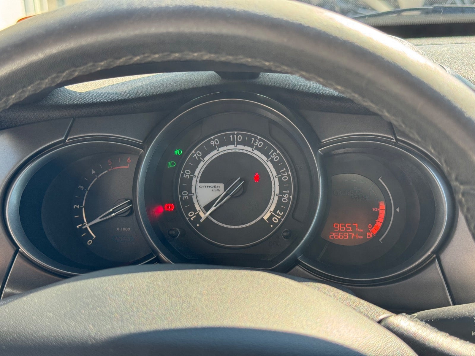 Grå Citroën C3 fra 2016