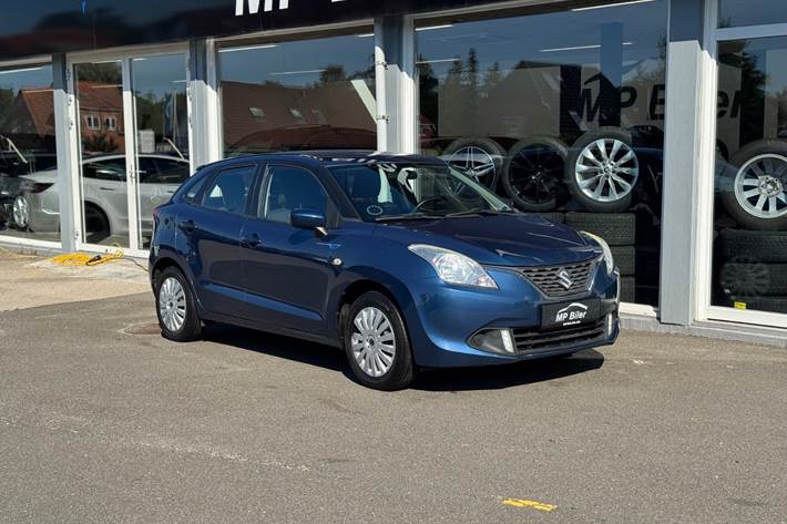 Blå Suzuki Baleno fra 2017