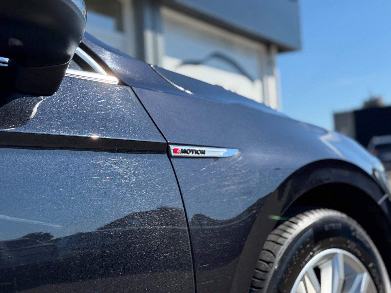 Sort VW Passat fra 2016
