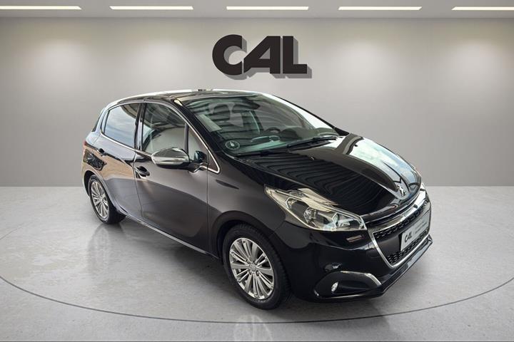 Sort Peugeot 208 fra 2019