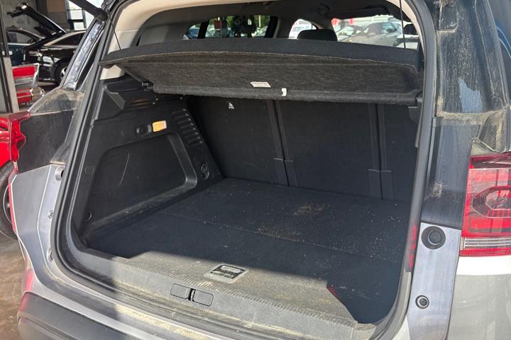 Sølv Citroën C5 Aircross fra 2024