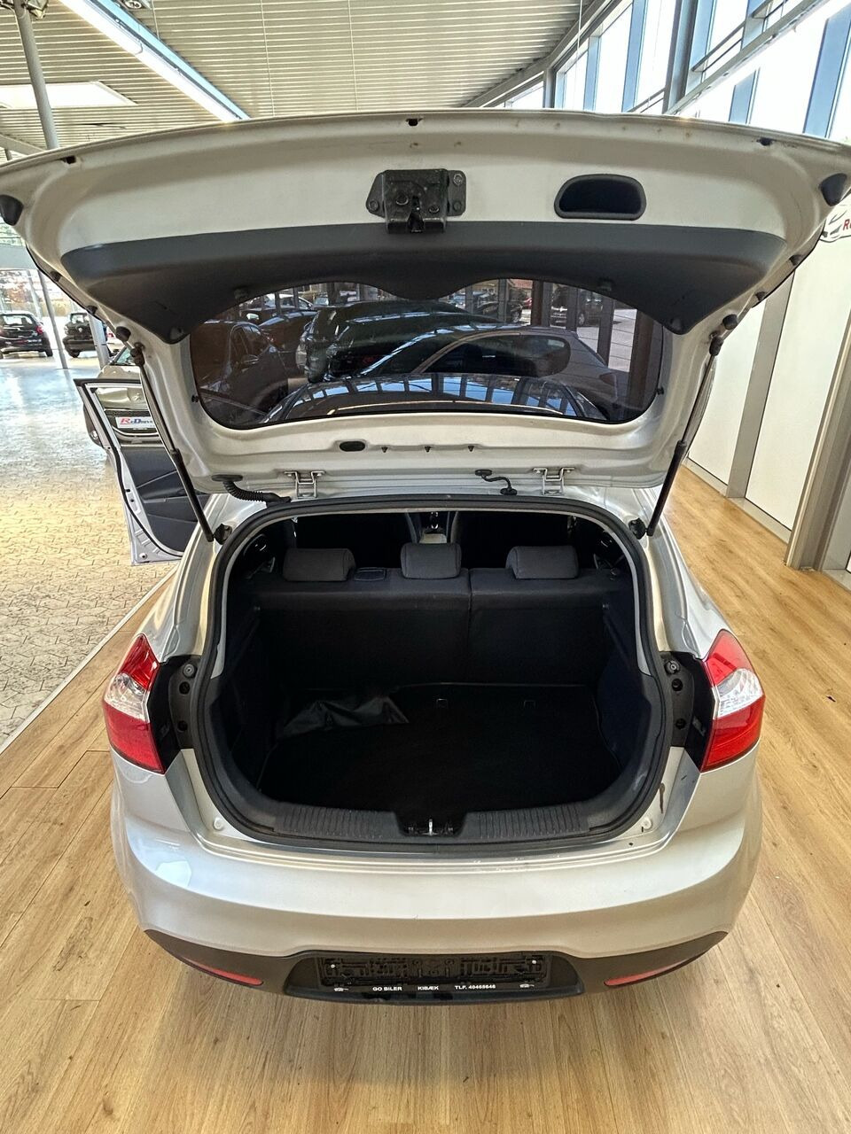 Sølv Kia Rio fra 2012