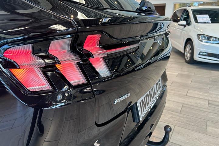 Sort Ford Mustang Mach-E fra 2022