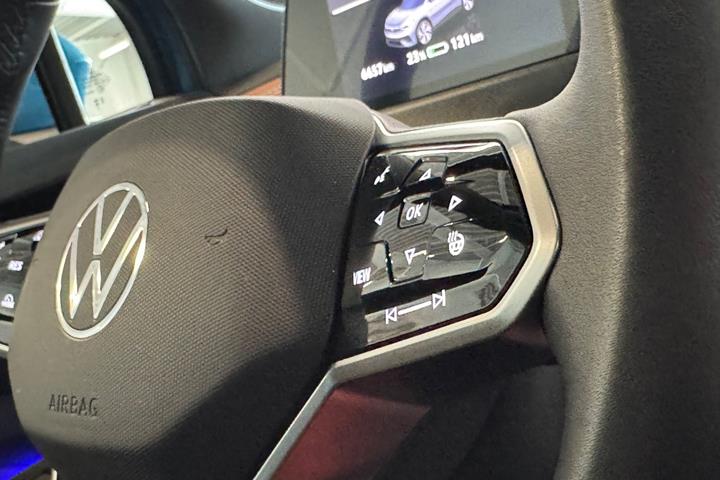 Blå VW ID.5 fra 2025