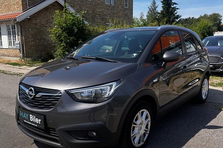 Grå Opel Crossland X fra 2020