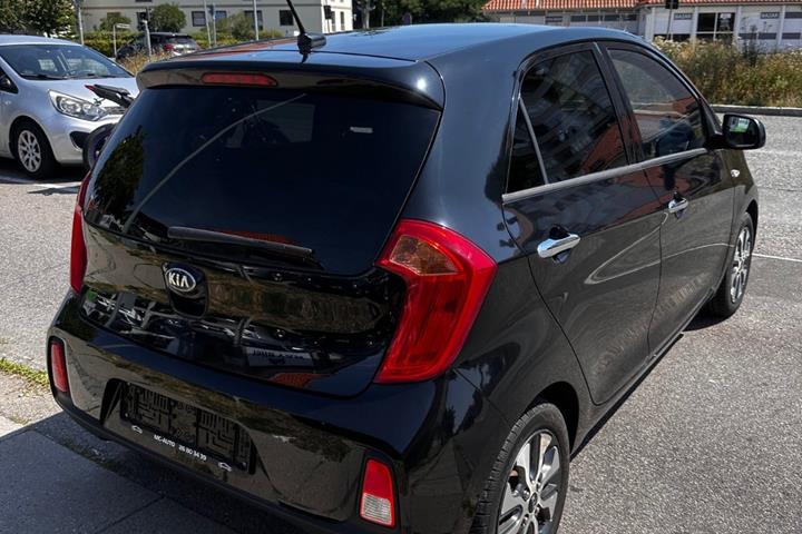 Sort Kia Picanto fra 2016