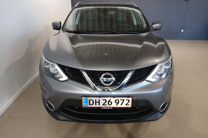 Grå Nissan Qashqai fra 2014