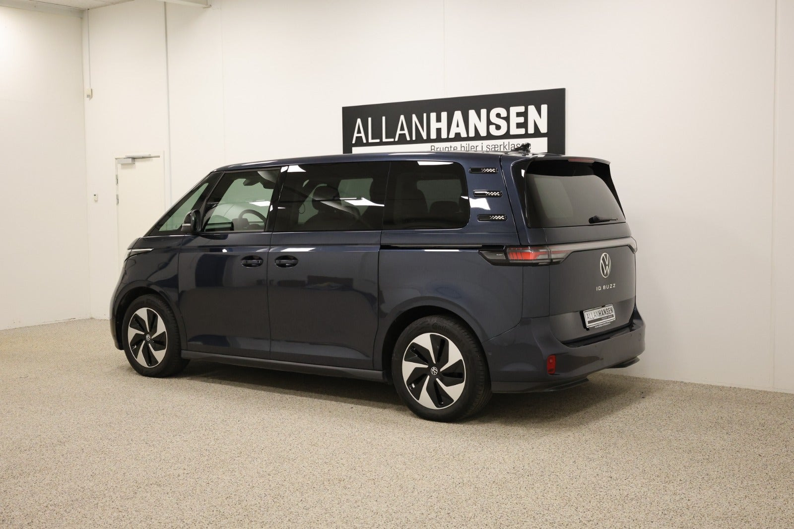 Blå VW ID.Buzz fra 2022