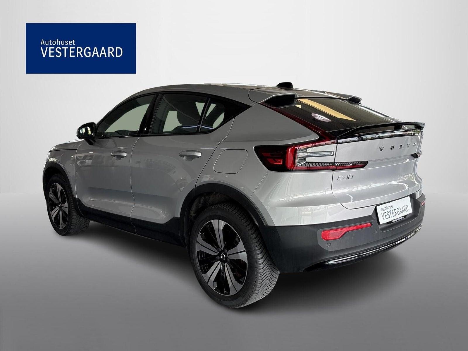 Sølv Volvo C40 fra 2023