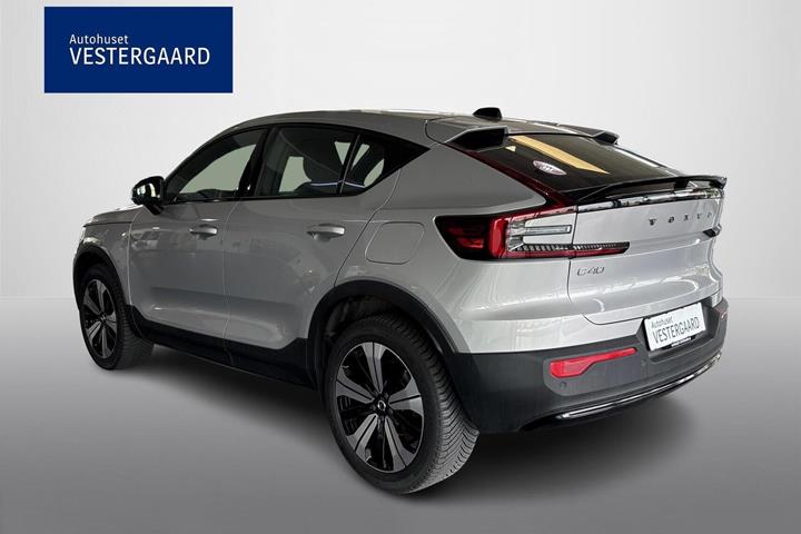 Sølv Volvo C40 fra 2023