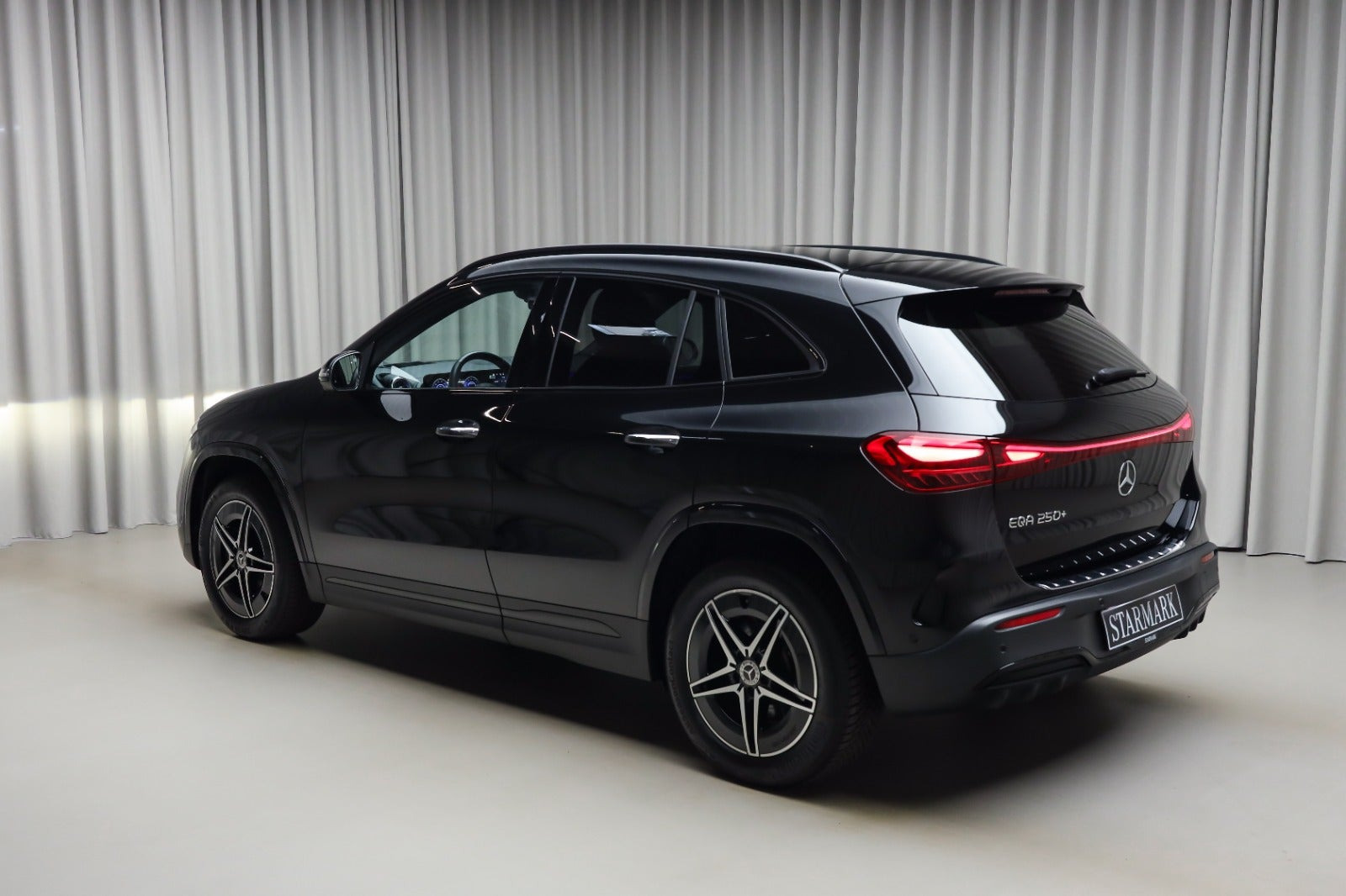 Sort Mercedes EQA250+ fra 2026