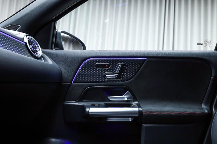 Sort Mercedes EQA250+ fra 2026