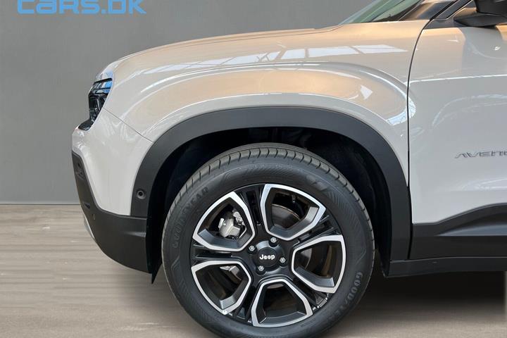 Beige Jeep Avenger fra 2025