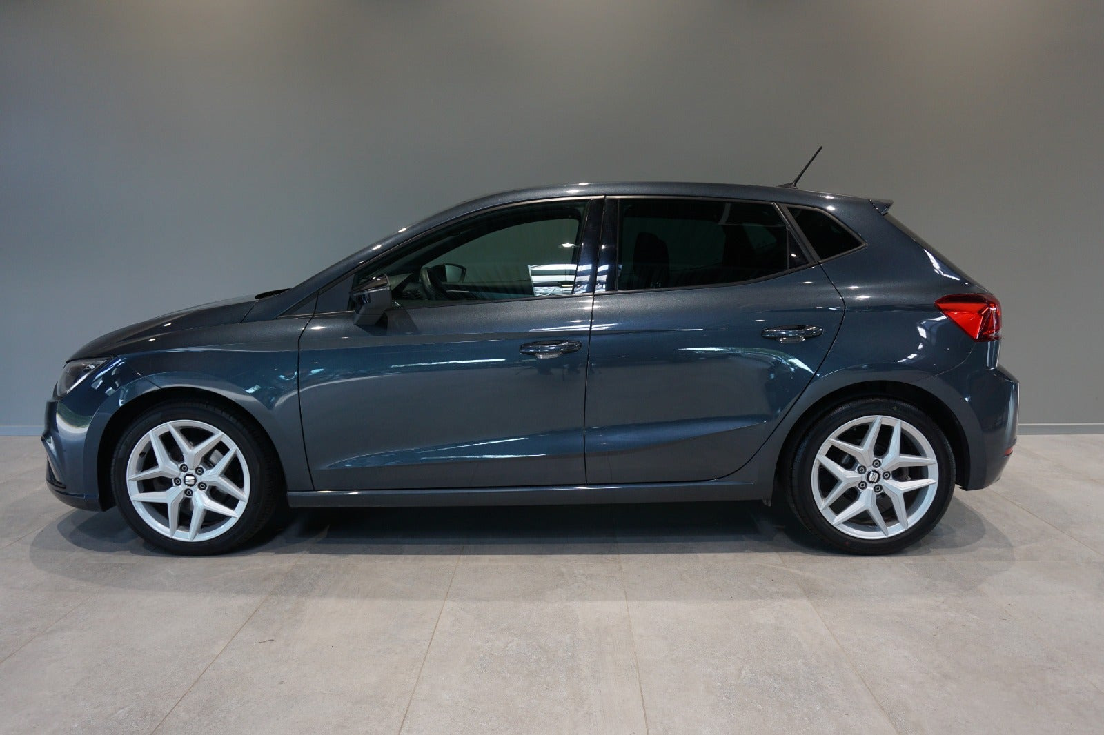 Grå Seat Ibiza fra 2020