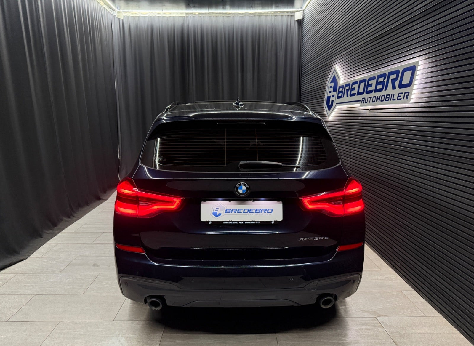 Sort BMW X3 fra 2020