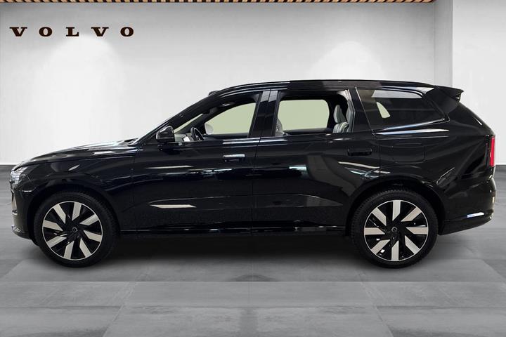 Sort Volvo EX90 fra 2025