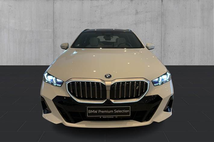 Hvid BMW i5 fra 2025