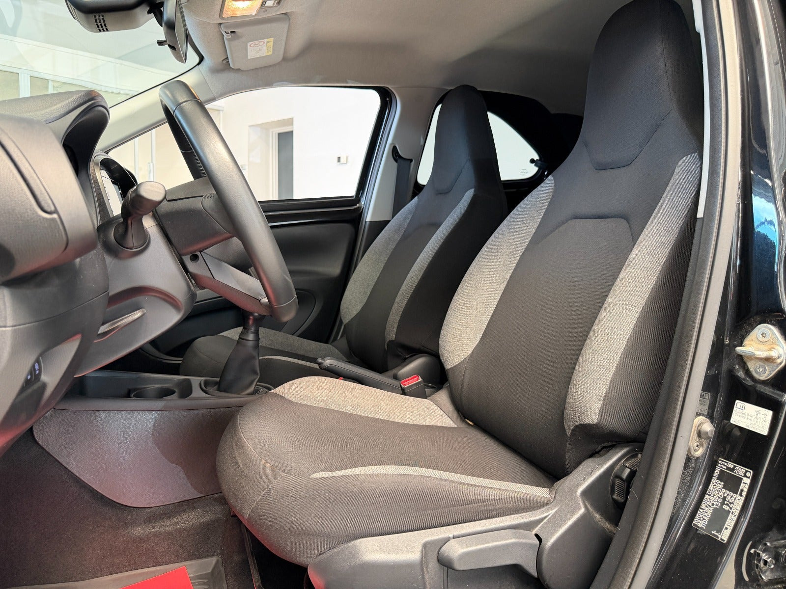 Sort Toyota Aygo X fra 2022