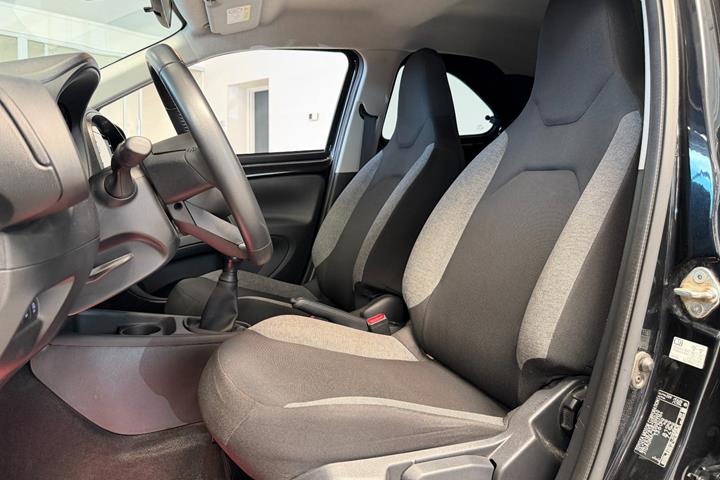 Sort Toyota Aygo X fra 2022