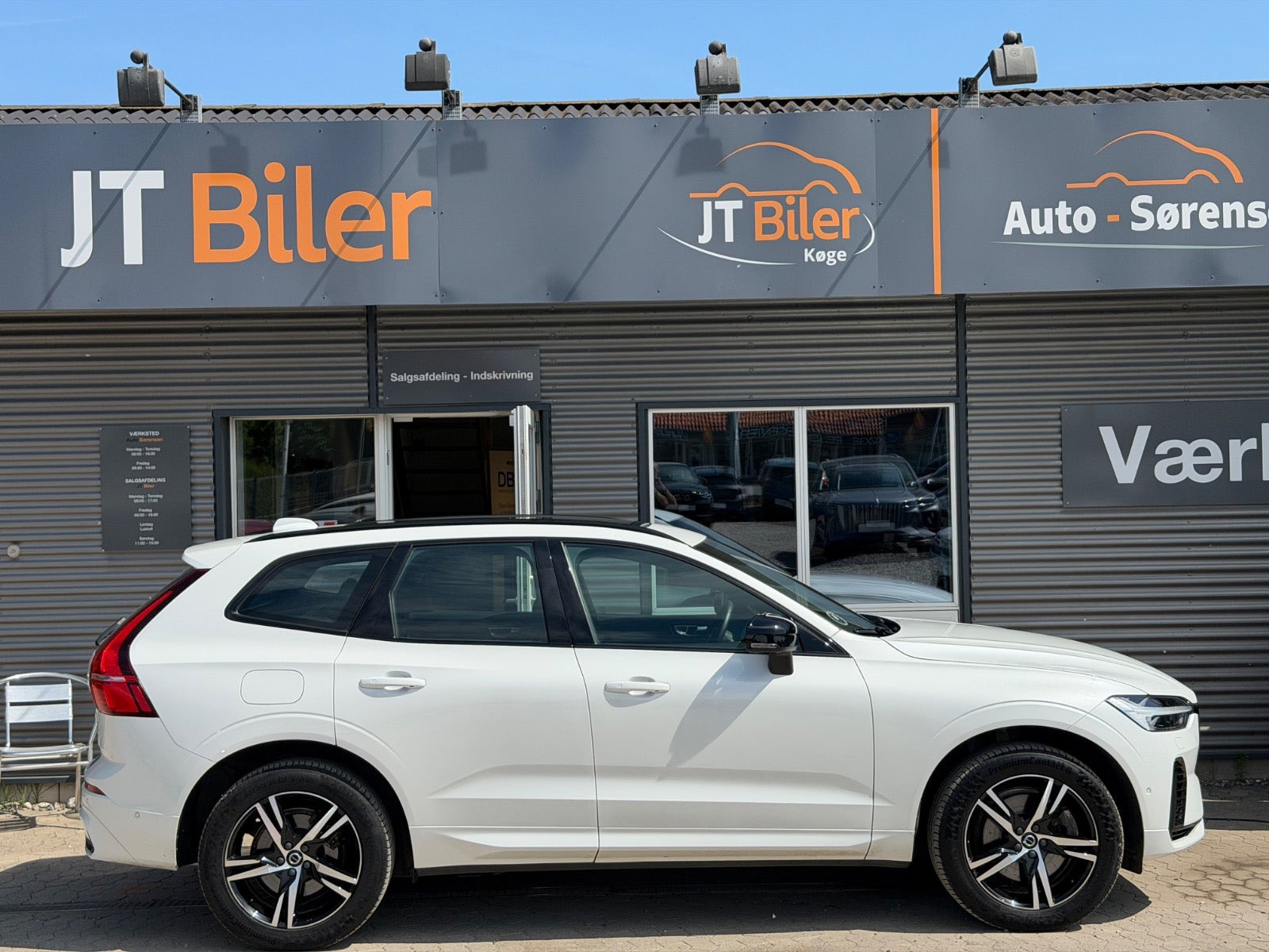 Hvid Volvo XC60 fra 2022