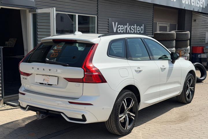 Hvid Volvo XC60 fra 2022