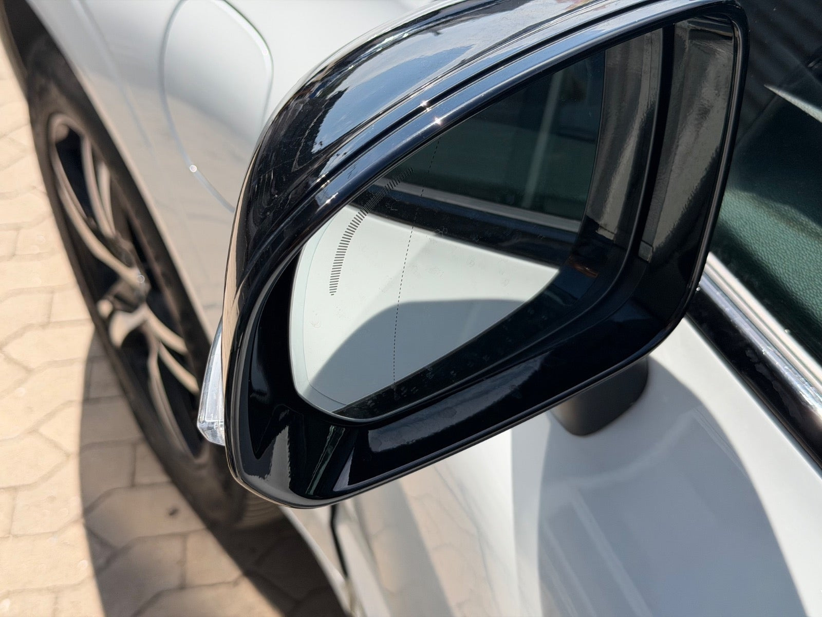 Hvid Volvo XC60 fra 2022
