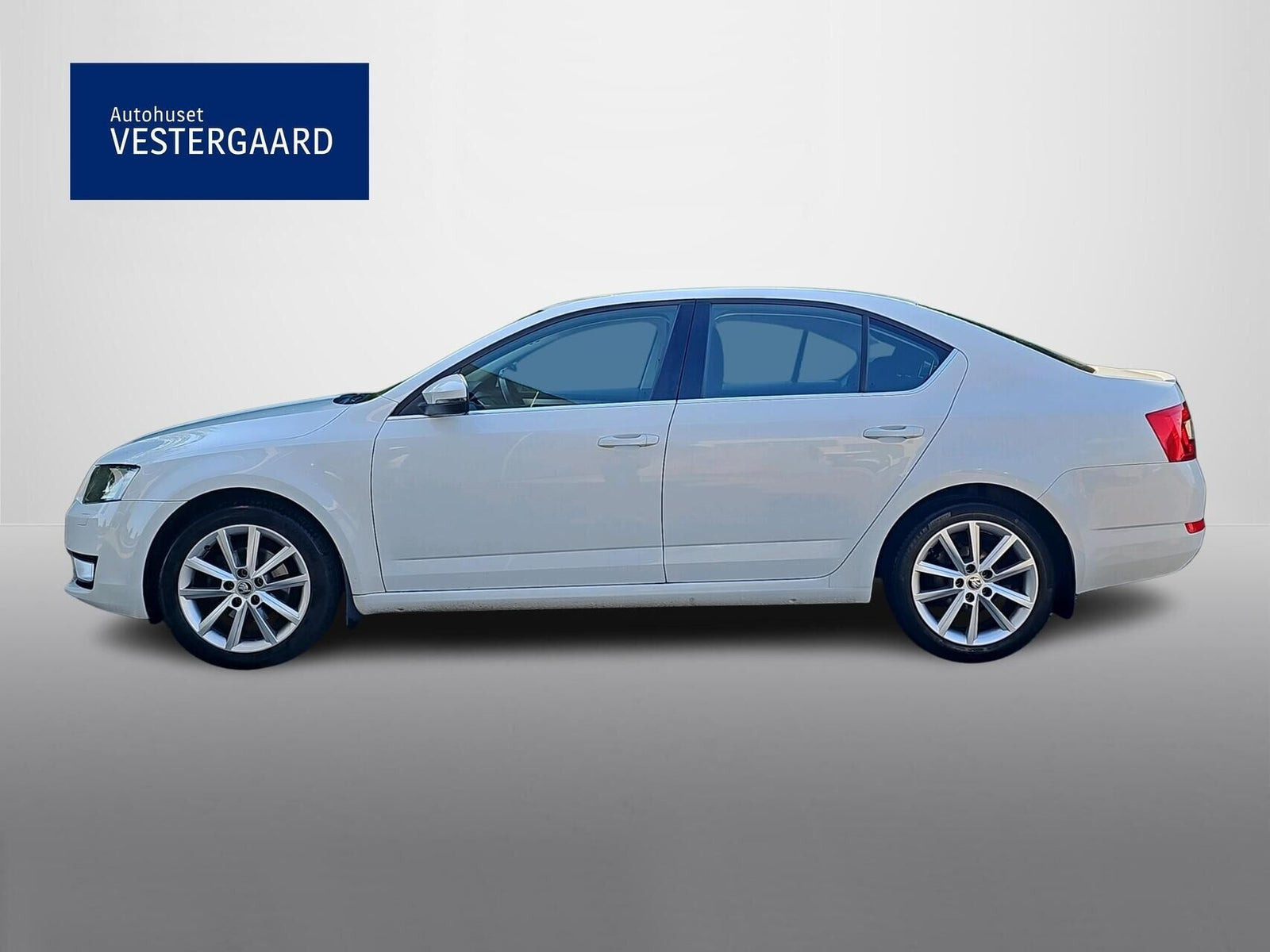 Hvid Skoda Octavia fra 2015