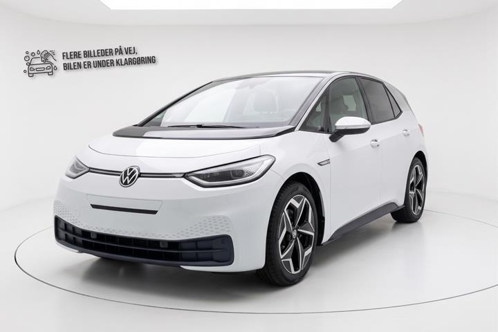 Hvid VW ID.3 fra 2021 set udefra