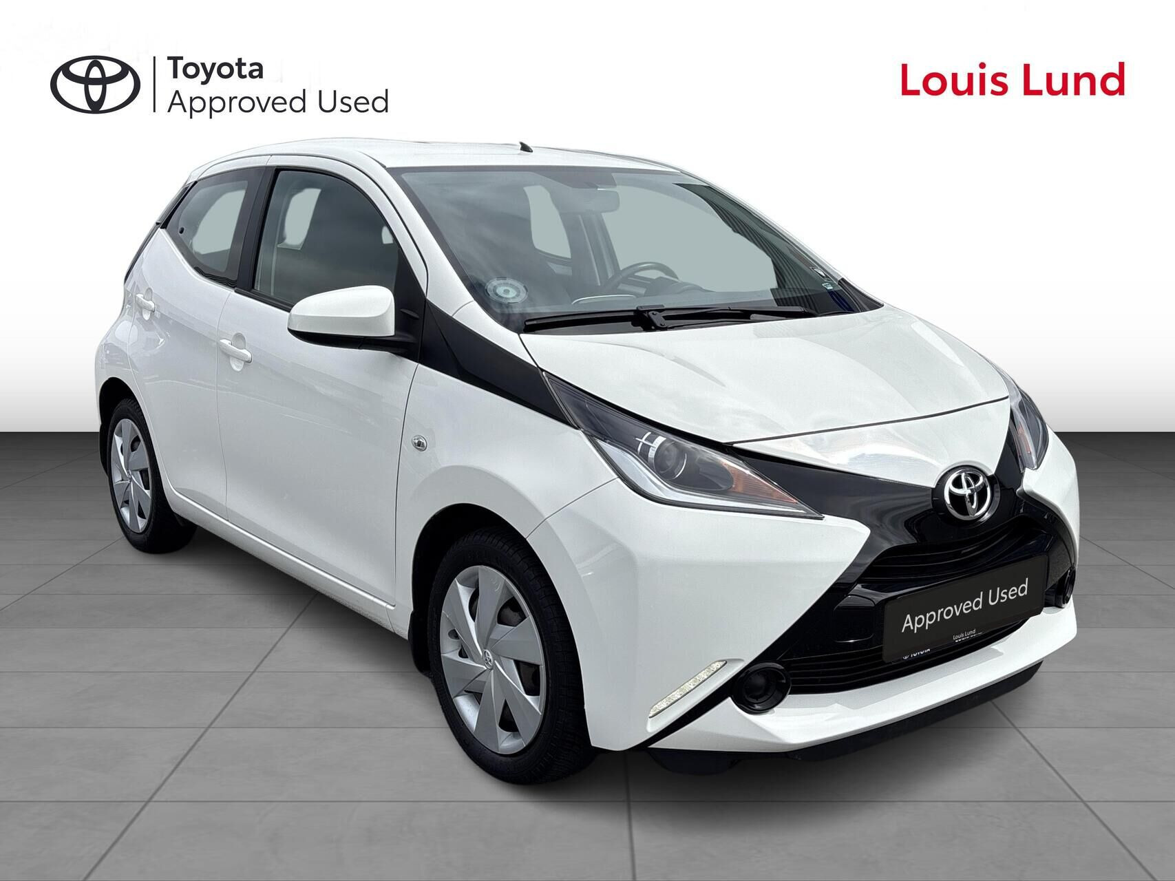 Hvid Toyota Aygo fra 2017