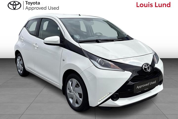 Hvid Toyota Aygo fra 2017