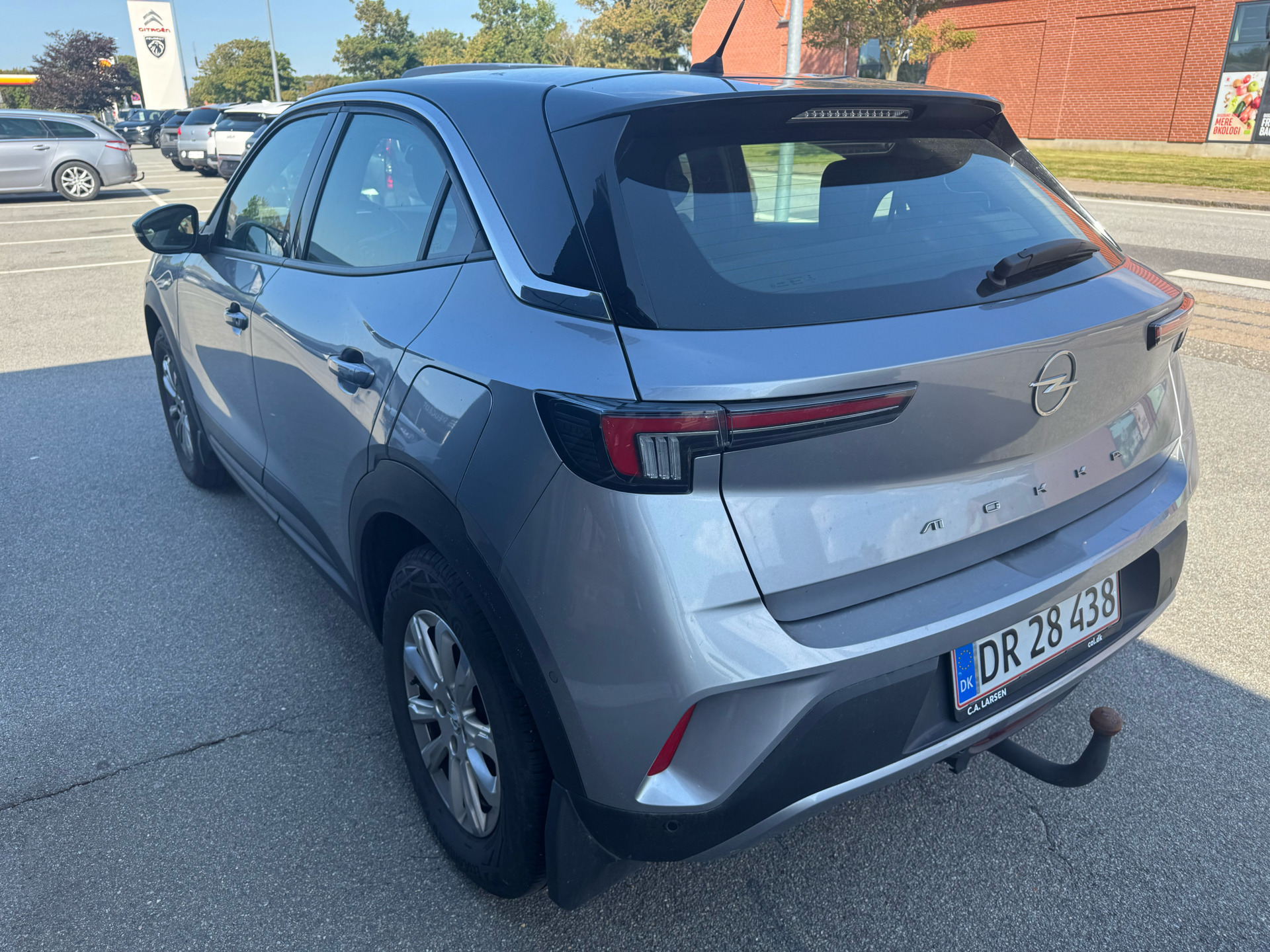Grå Opel Mokka fra 2022