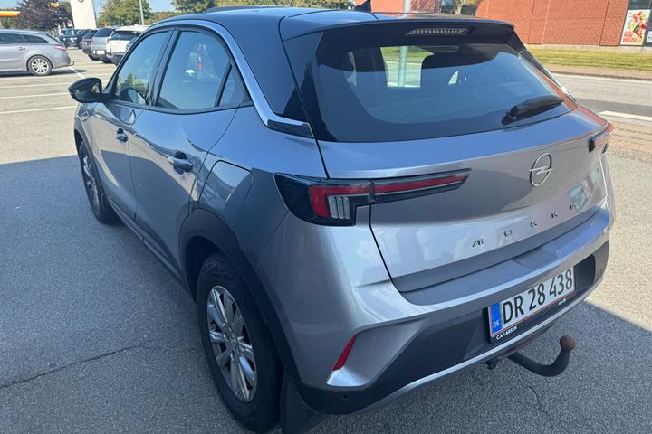 Grå Opel Mokka fra 2022