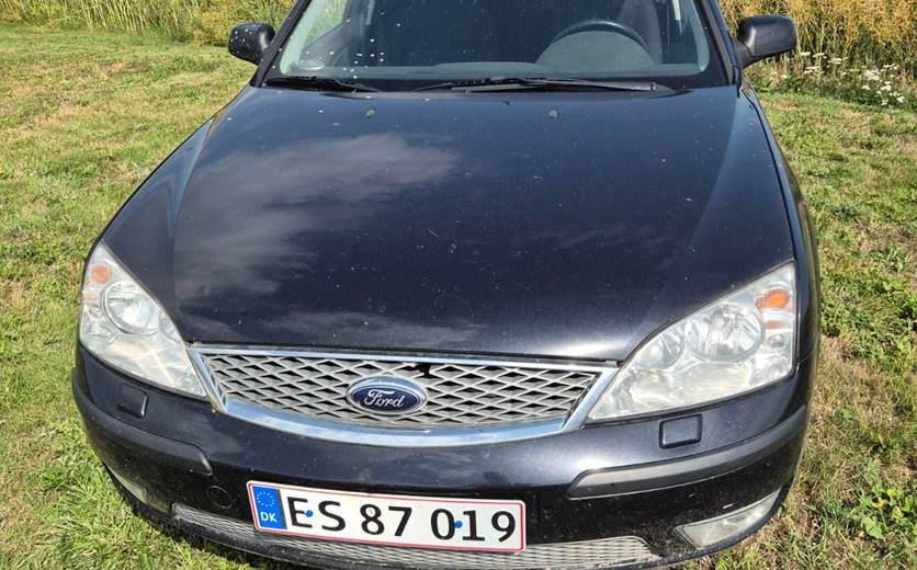 Ford Mondeo 2,5 170 Ebony