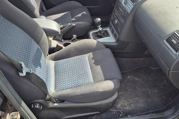 Sort Ford Mondeo fra 2005