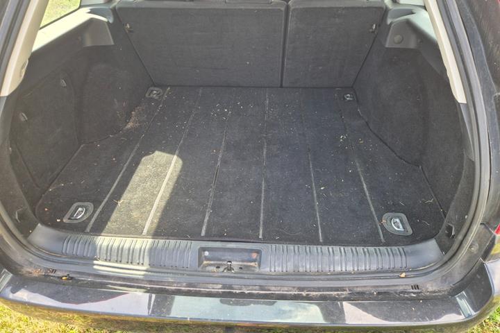 Sort Ford Mondeo fra 2005