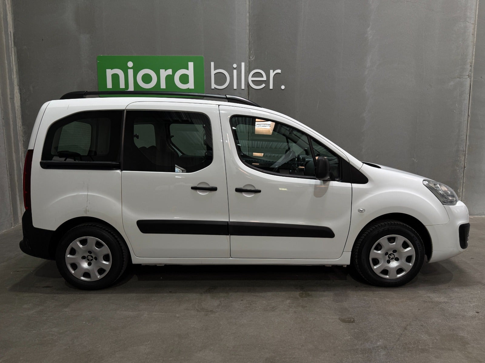 undefined Peugeot Partner Tepee fra 2018 set udefra