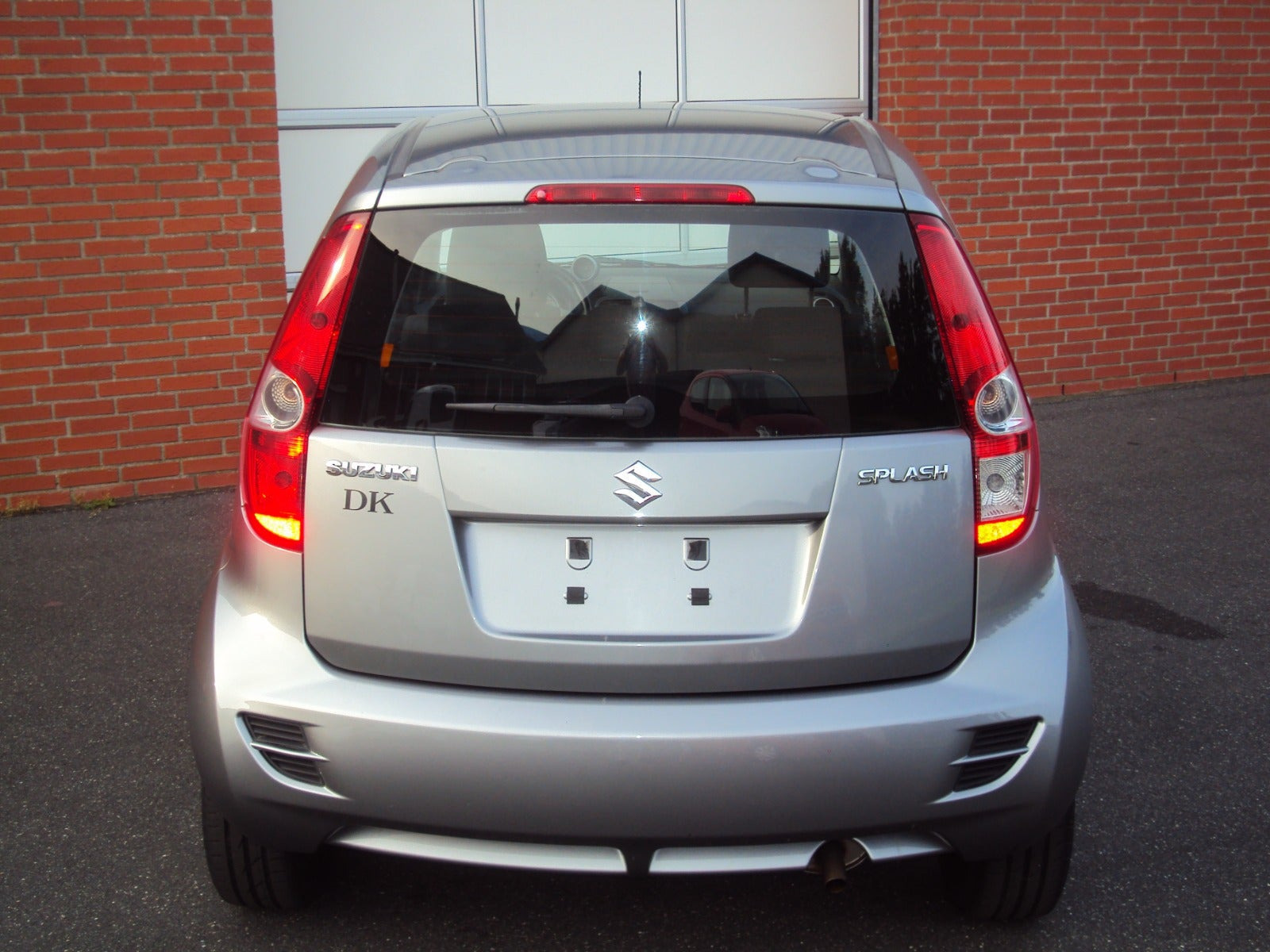 Grå Suzuki Splash fra 2013
