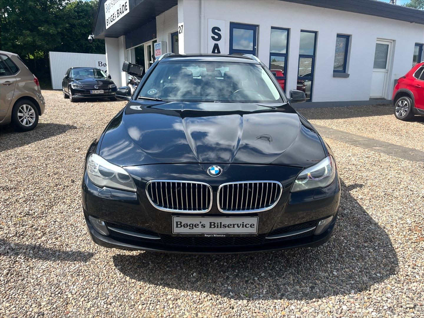 Sort BMW 520i fra 2013